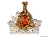 Gehry’s Masterpiece Decanter design for Hennessy X.O creates an artful second skin for the bottle by shaping 24-karat gold over bronze and glass set into the metal | Photos Courtesty Of Hennessy